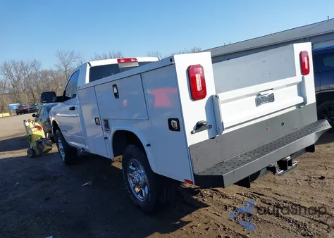 2022 Ram 2500 Tradesman Regular Cab 4X4 8' Box z USA, uszkodzony, nr VIN 3C7WR5AJ5NG223578
